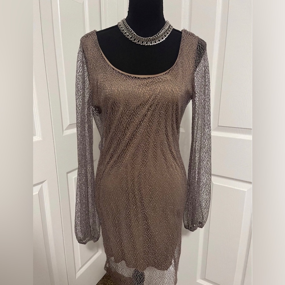 Foreign Exchange Women’s brown knitted lined mid length dress with long sleeves